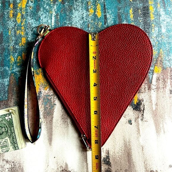 Red Heart-Shaped Clutch with LOVE Strap NWOT - Picture 5 of 7